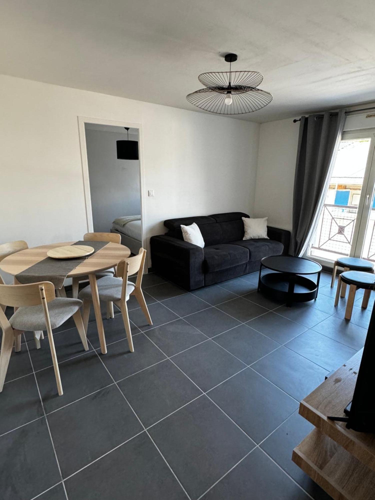 Au Coeur De Port Apartment ภายนอก รูปภาพ